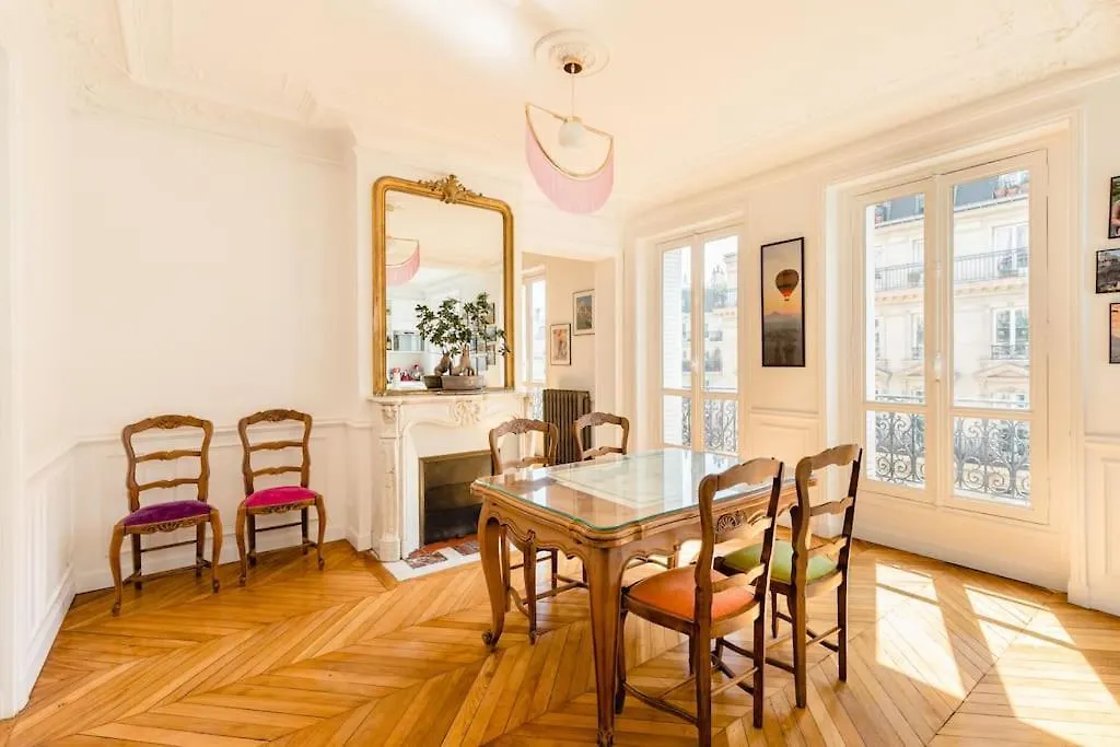 Luxury 1 Bedroom 700ft2 Montorgueil/leshalles *